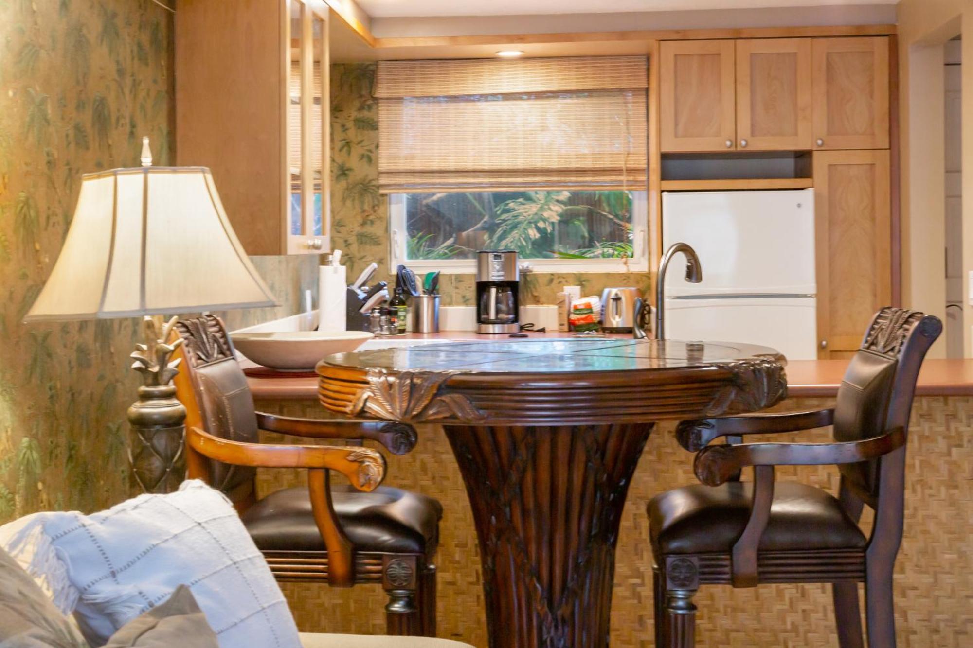 Lotus Suite, 1 Bedroom, Sleeps 4, Pool & Bbq, Pre-Renovation Summer Sale Kihei Extérieur photo